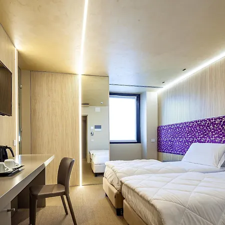 La Di Moret Hotel 4*