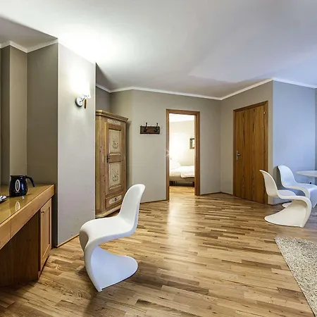 La Di Moret Hotel