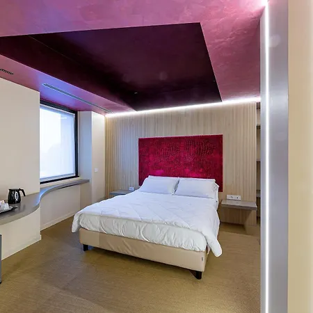 La Di Moret אודינה