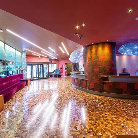 La Di Moret אודינה